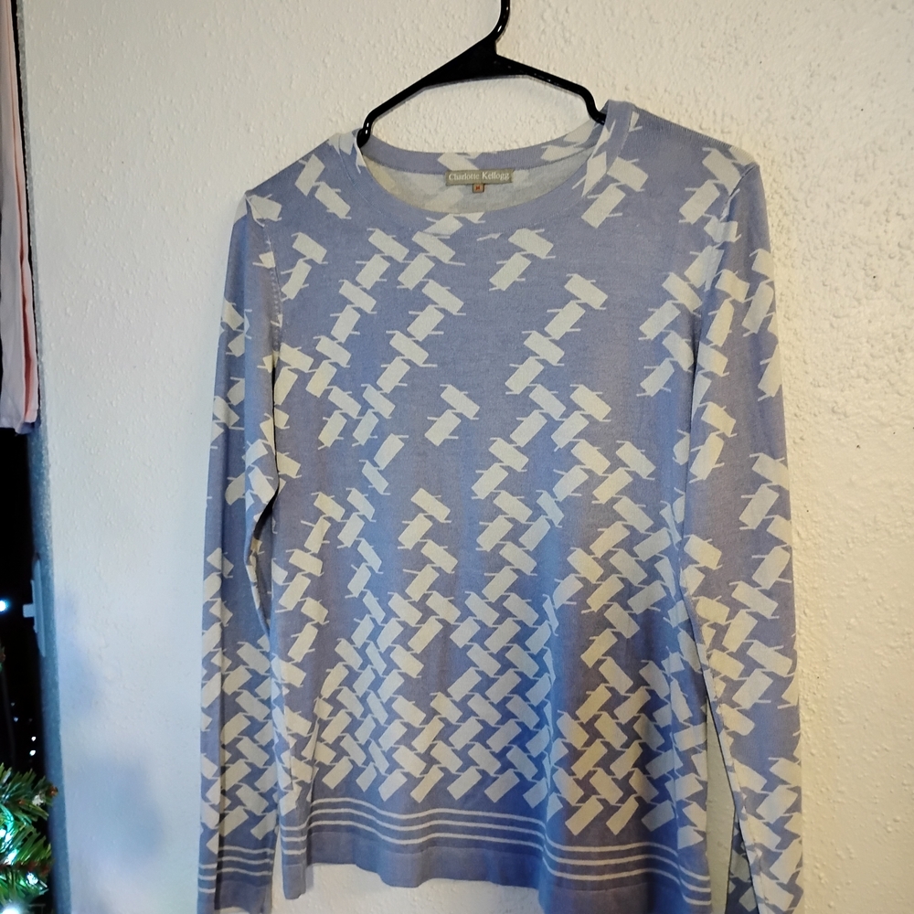 Like New Silk Wool And cashmere - Spring Time Sweater